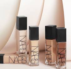 NARS WEIGHTLESS FOUNTION